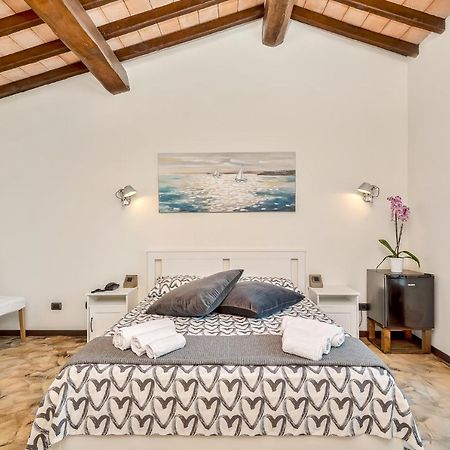 פוסדינובו Hotel La Pietra Restaurant מראה חיצוני תמונה