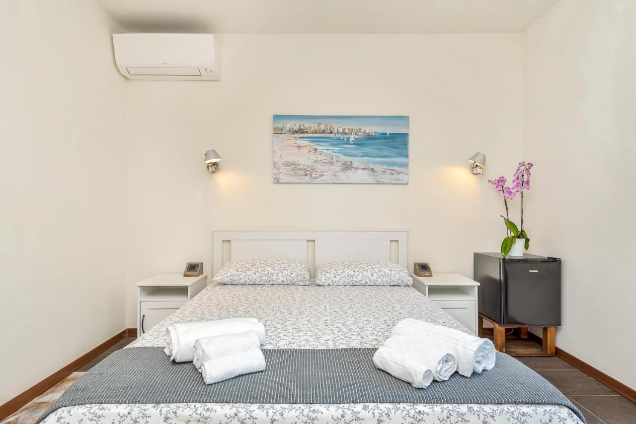 פוסדינובו Hotel La Pietra Restaurant מראה חיצוני תמונה