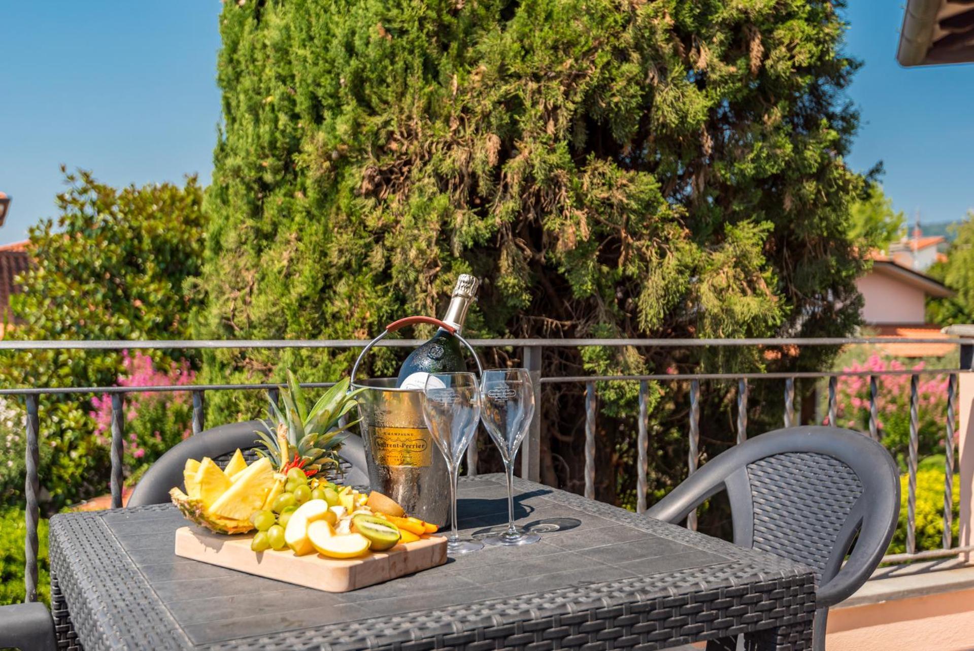 פוסדינובו Hotel La Pietra Restaurant מראה חיצוני תמונה